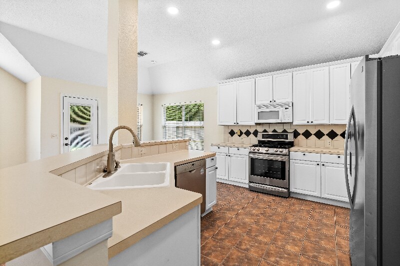 Building Photo - 7522 Broken Oak Ln