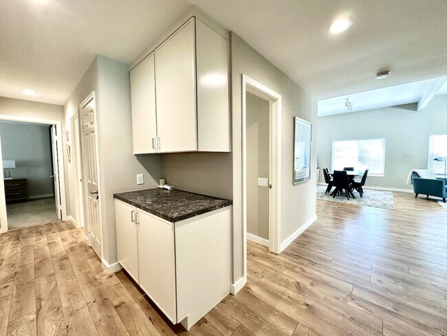 Building Photo - FOR RENT Call For Availability 3Br/3Ba 2128 Sqft Fully Furnished Del Mar Heights Vacation Home, C...