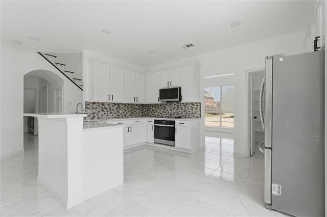 Building Photo - 5001 Spicewood Dr