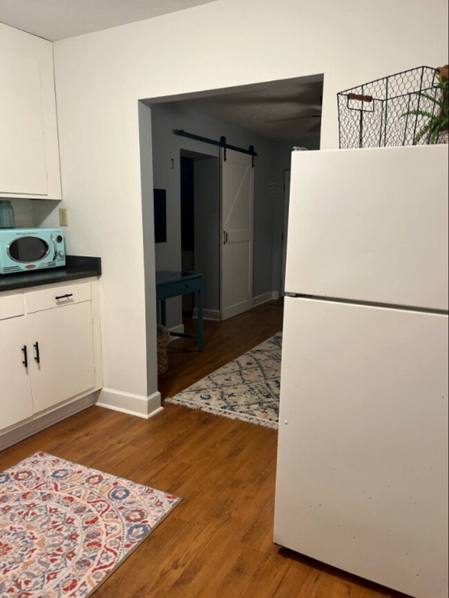 Building Photo - Charming Fully Furnished 1 Bedroom Cottage in Downtown Augusta – All Utilities Included!