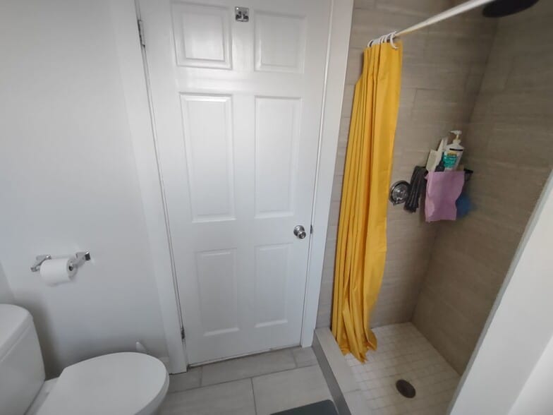 Building Photo - 12 Farrington Ave