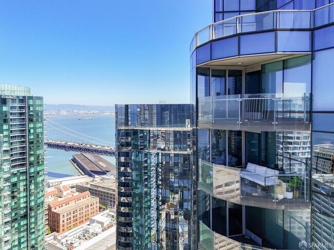 Building Photo - 201 Folsom St