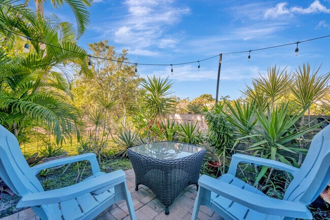 Building Photo - 28 Michiana Dr