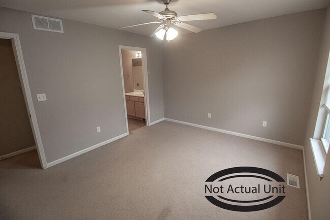 Building Photo - 4015 Snowy Owl Dr