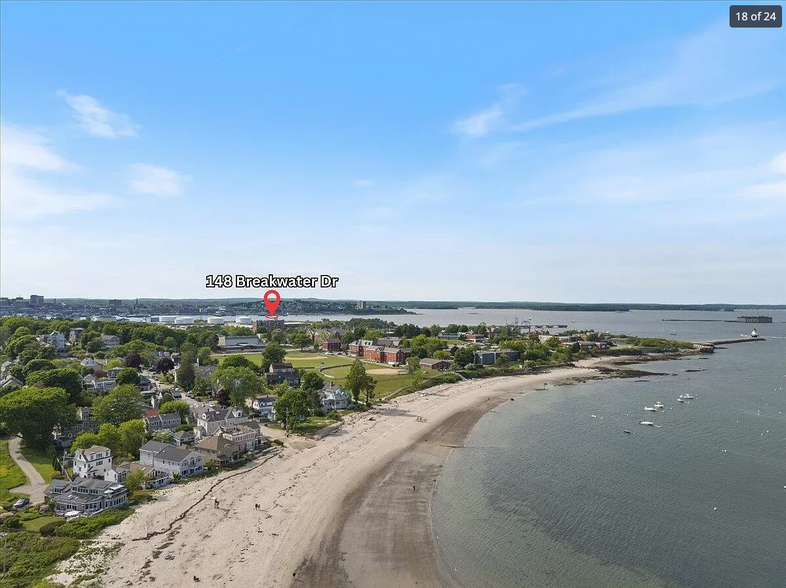 Willard beach is a 5 mn walk - 148 Breakwater Dr