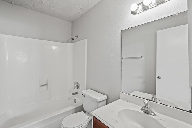 Building Photo - 10811 Coralstone Rd