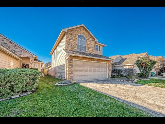 Building Photo - 10819 Waterfern Ct