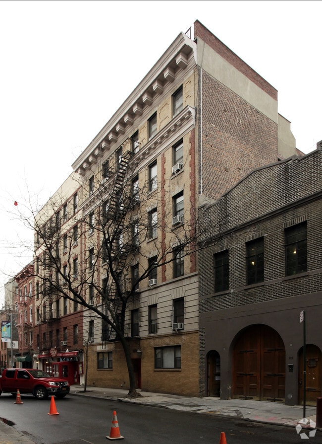 25 Cornelia Street 25 Cornelia St New York NY 10014 Apartment Finder