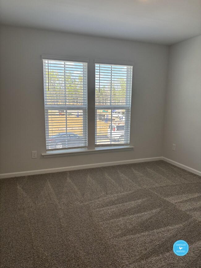 Building Photo - 1022 Poets Walk Rd