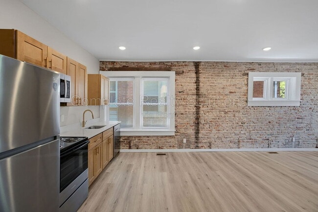 Building Photo - 3140 Magnolia Ave
