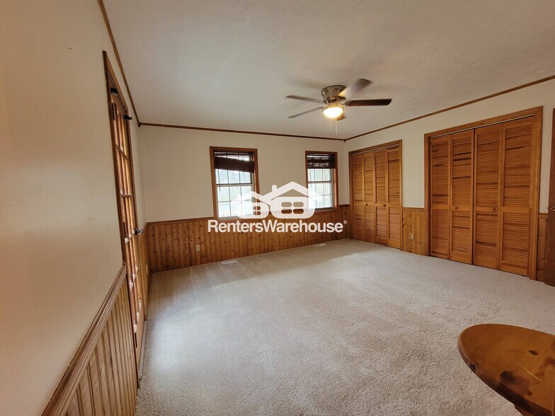 Building Photo - 11855 Jones Ferry Rd