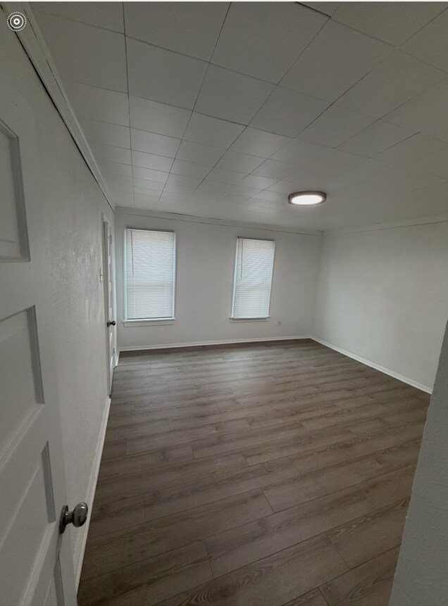 Building Photo - 250 Seneca St