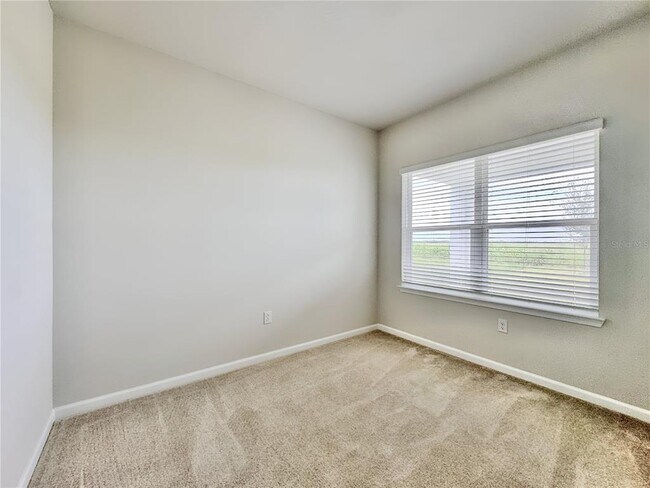 Building Photo - 2048 Airedale Wy