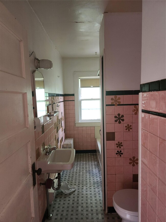 Building Photo - 6202 NY-42