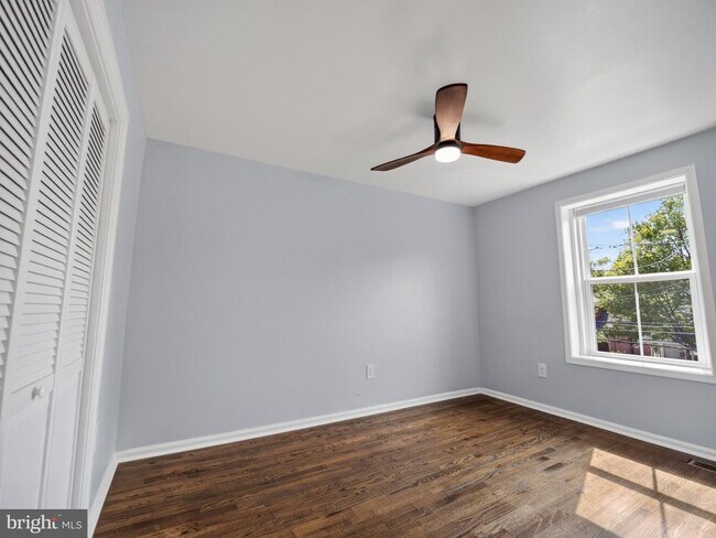 Building Photo - 4107 4th St NW