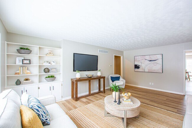 Building Photo - Beautifully Renovated with Lots of Space! 3 Bedroom / 2 Bath Ranch in Blair!