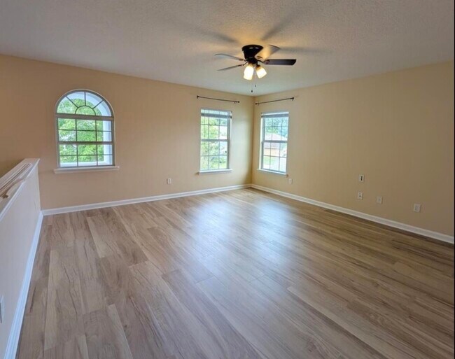 Building Photo - 133 Camden Cay Dr