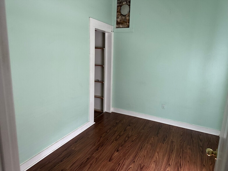 Primary Photo - 24 Palmer St