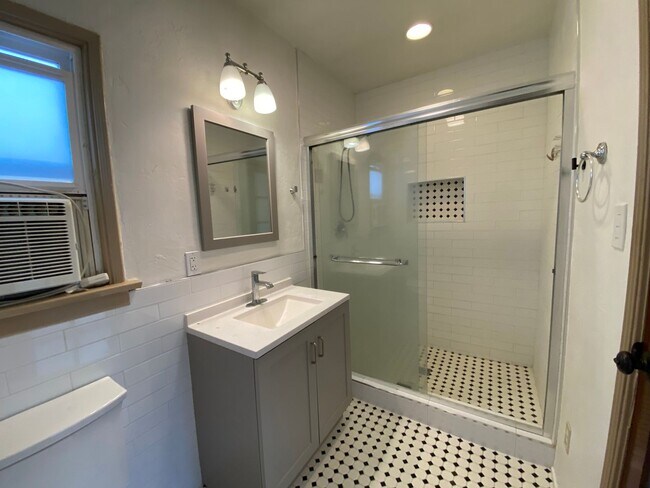 Building Photo - Park Blvd