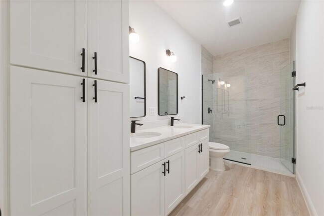 Building Photo - 15775 SW 46th Cir