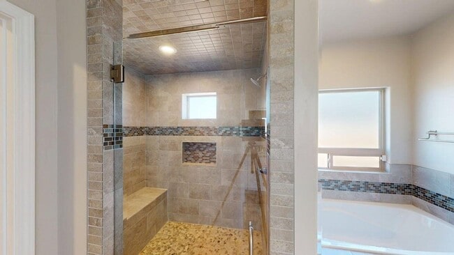 Building Photo - 490 Montecito Dr