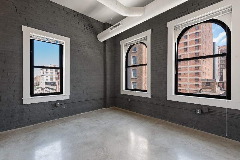 Building Photo - 1006 Olive St