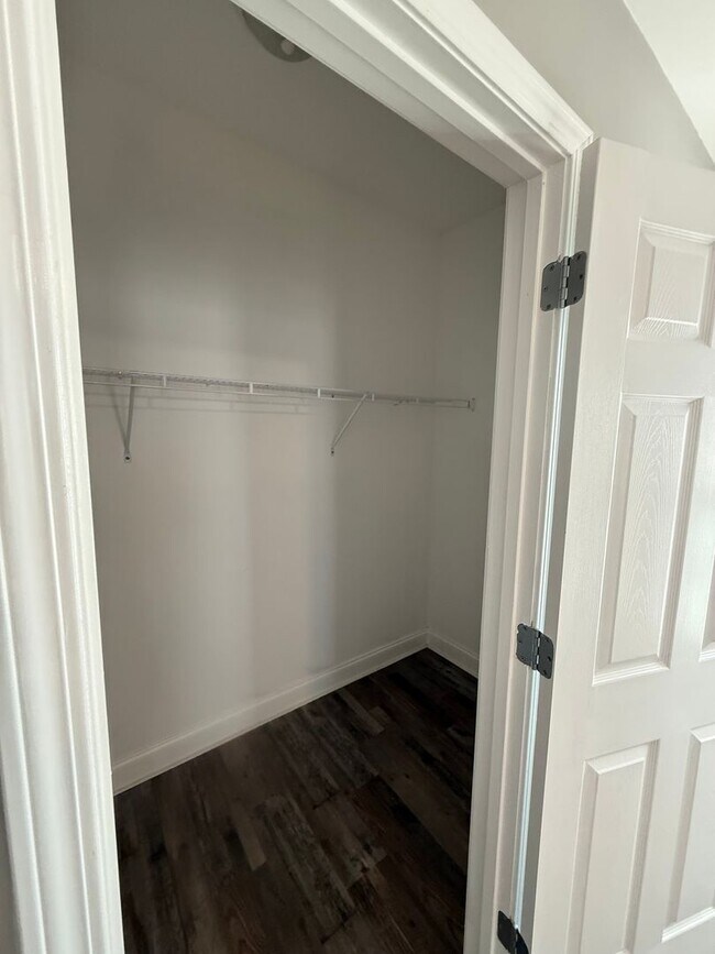 Building Photo - Shannon (Rome) Bungalow available to move in tomorrow!