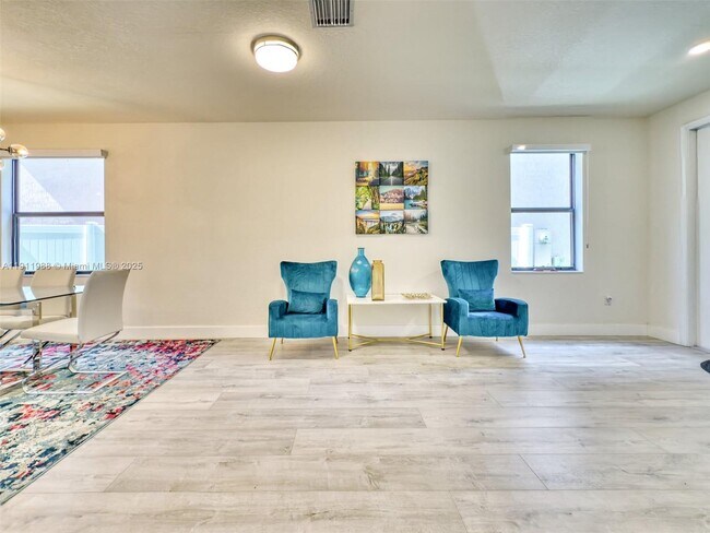 Building Photo - 10583 W 35th Way