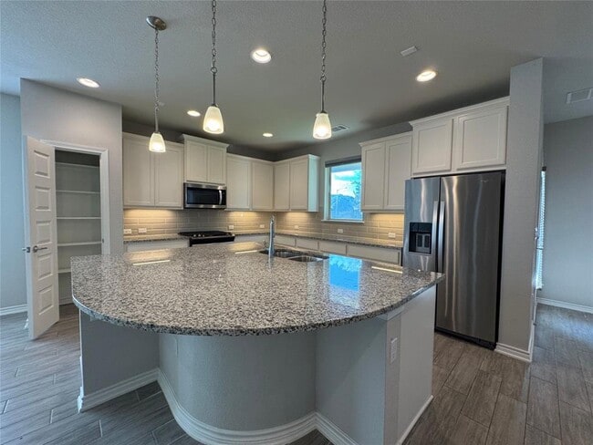 Building Photo - 14100 McCoy Lp