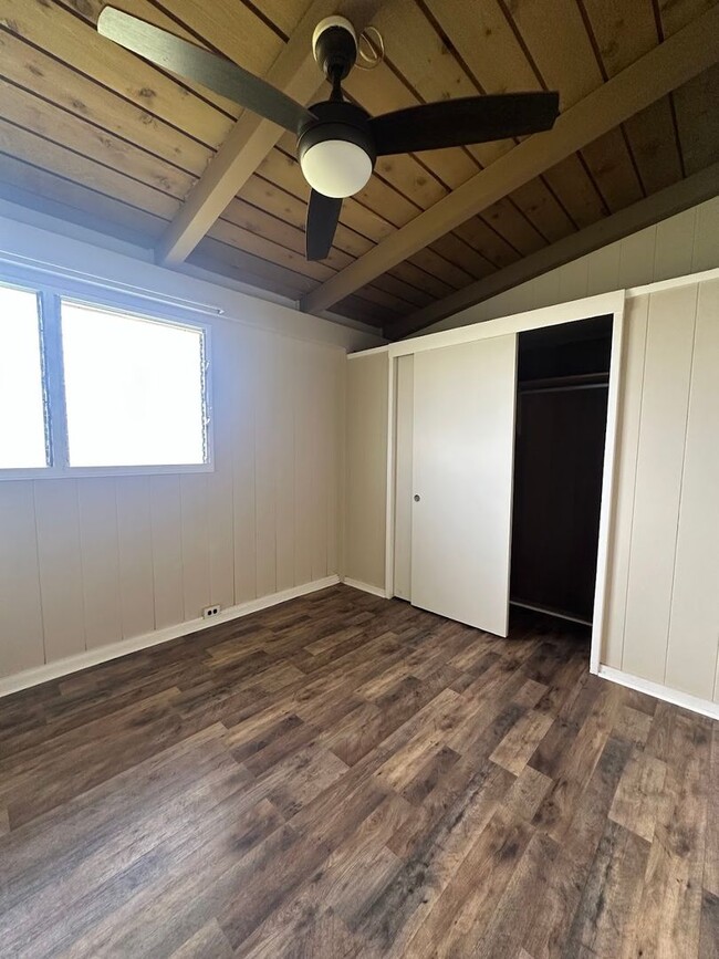 Building Photo - Pacific Palisades BIG SPACIOUS 5 bed, 2.5 ...