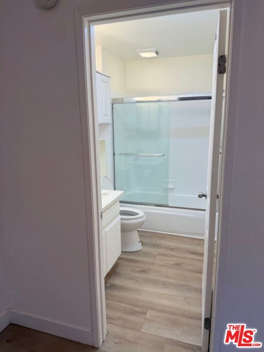 Building Photo - 1515 S Beverly Dr