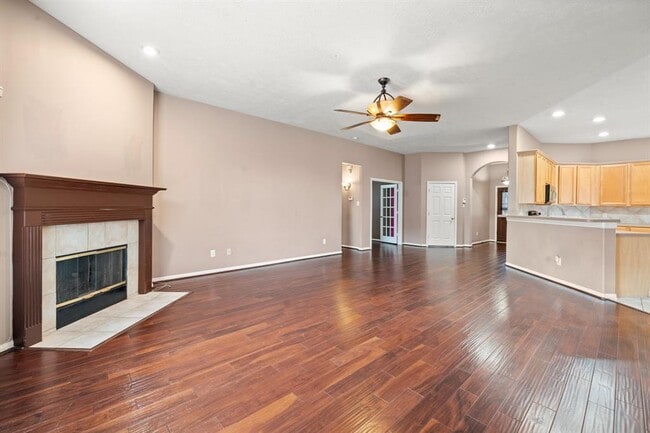 Building Photo - 7803 Blue Stream Ct