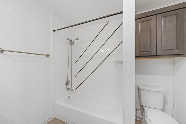 Building Photo - 9683 Shorebird Ln