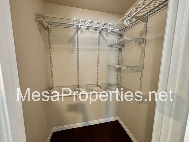 Building Photo - 10151 Arrow Rte Rd