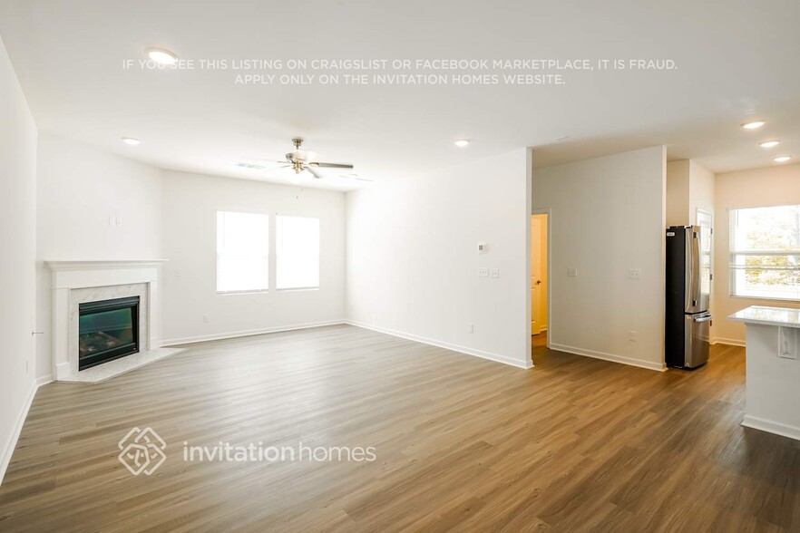Building Photo - 445 Brook Ave