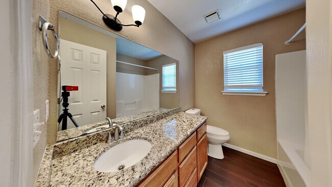 Building Photo - Nice 4 Bed 2 Bath home in Norman