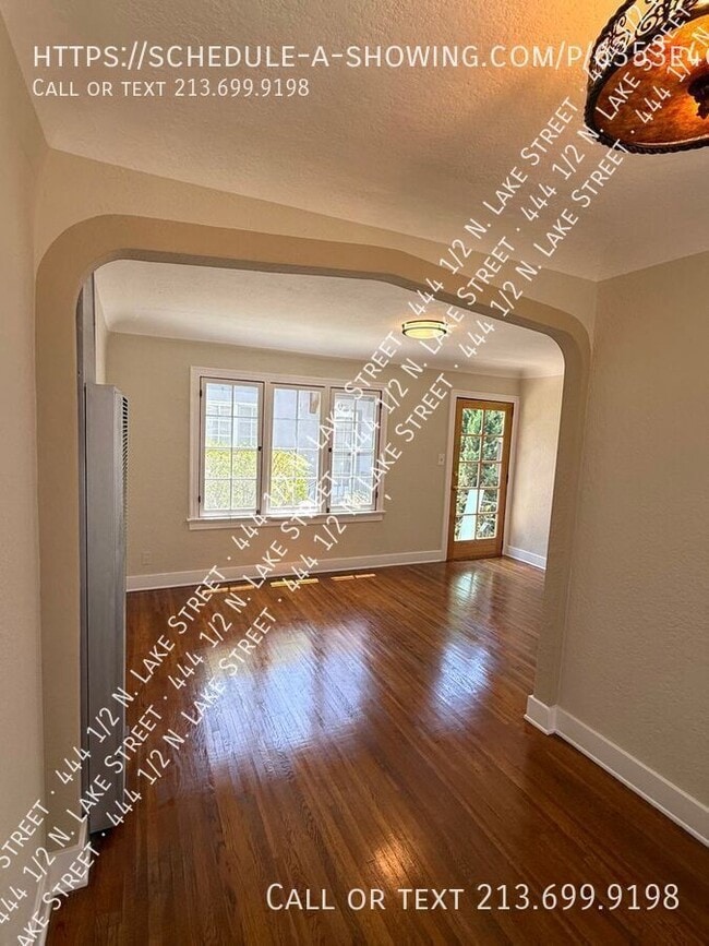 Building Photo - 444 1/2 N. Lake Street-