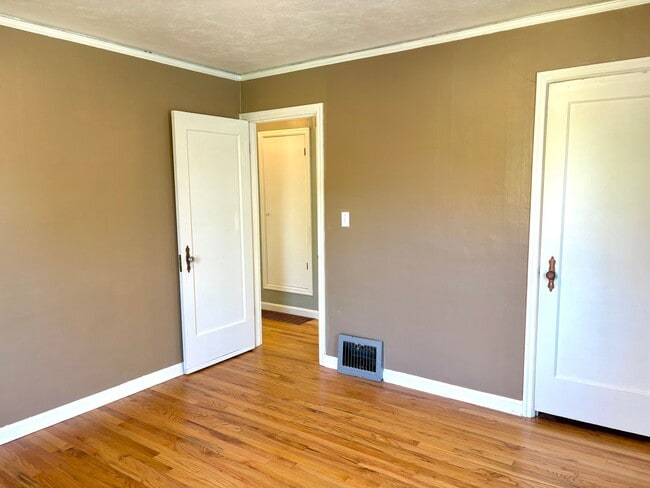 Building Photo - Spacious Montavilla Home on Corner Lot with Hardwoods, A/C, 1 Car Detached Garage, Finished Attic...