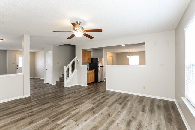 Building Photo - 10743 Timothy Ln