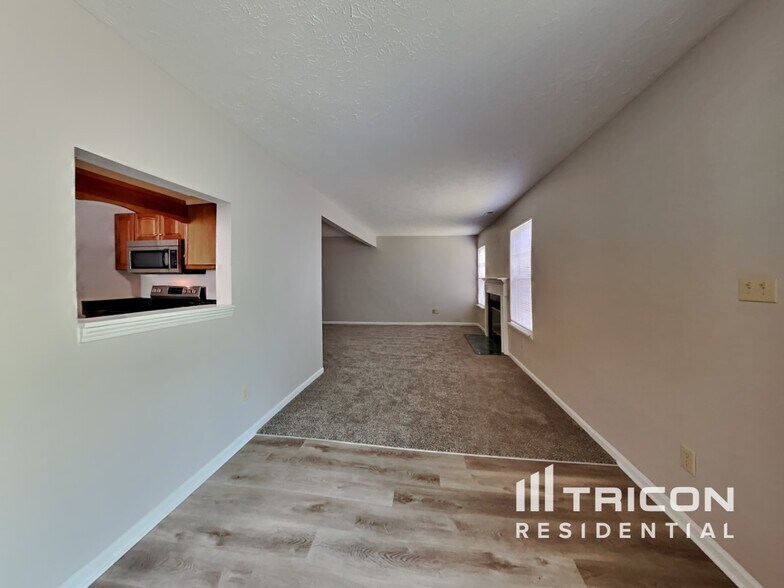 Building Photo - 6422 Coconut Ct