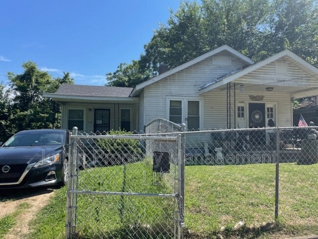 Building Photo - 2275 Hunter Ave