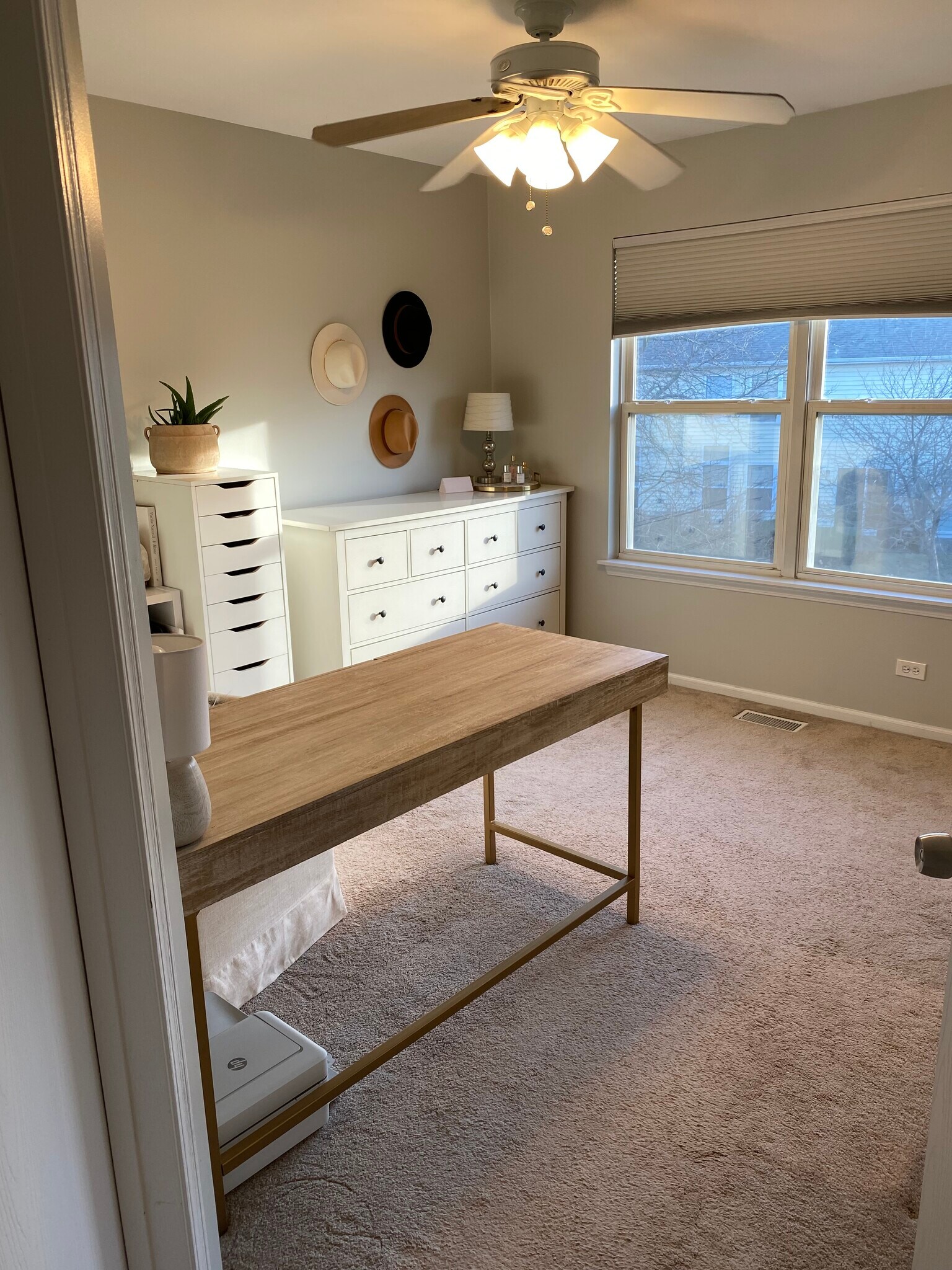 2nd Master bedroom - also has ensuite and walk-in closet - 344 S Lancelot Ln