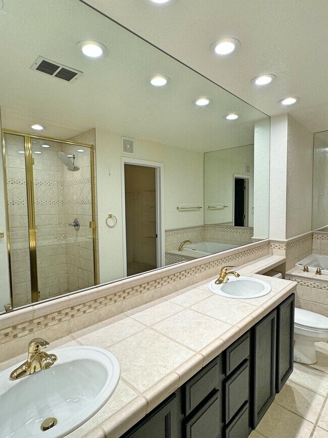 Building Photo - 4271 S Blackhawk Cir