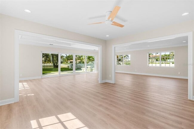 Building Photo - 11 Brightwaters Cir NE