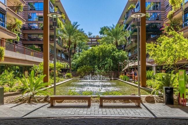 Building Photo - 7151 E Rancho Vista Dr