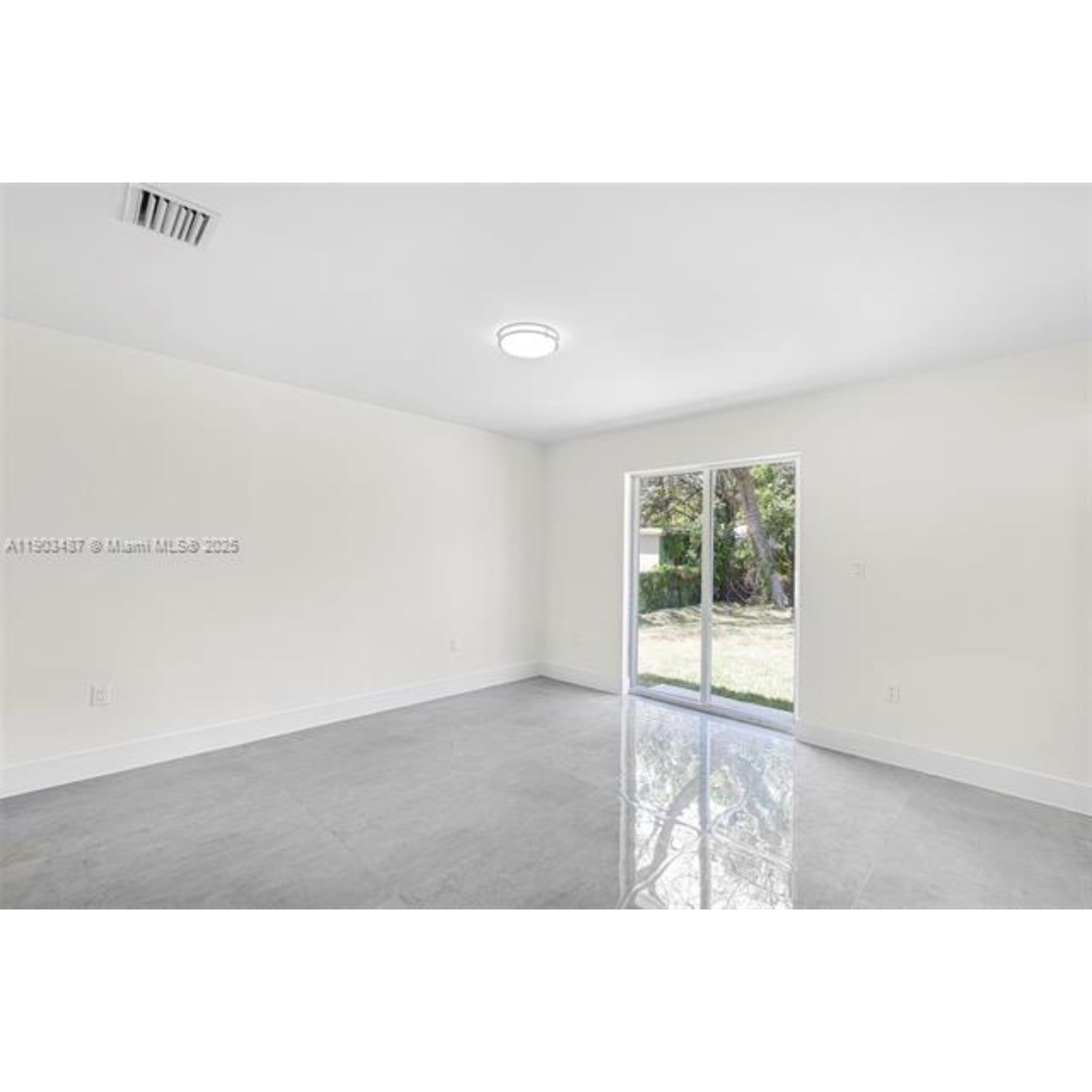 Building Photo - 933 NW 50th St