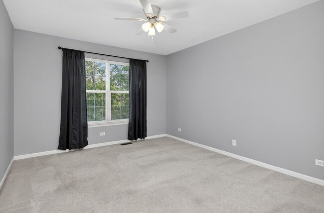 Building Photo - 607 Mansfield Way