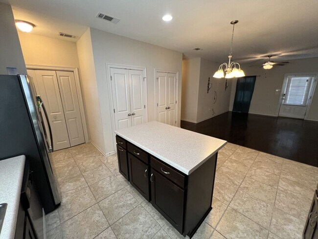 Building Photo - Cozy 3BR/2BA Home in Copper Oaks – Move-In Ready!