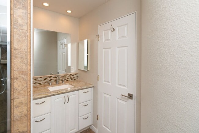 Building Photo - 3 Bedroom Home with Solar in Bay Park
