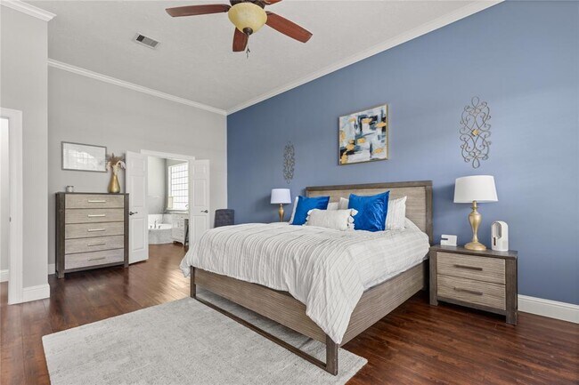 Building Photo - 6422 Gladehill Dr